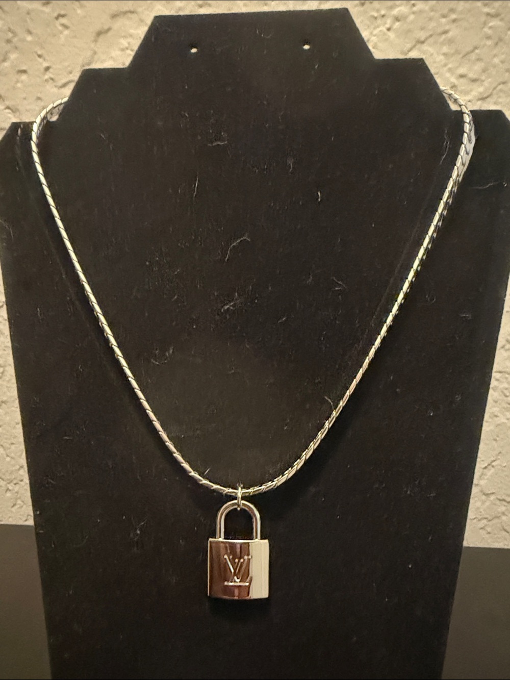 Designer-Inspired Silver Padlock Necklace with Padlock Pendant